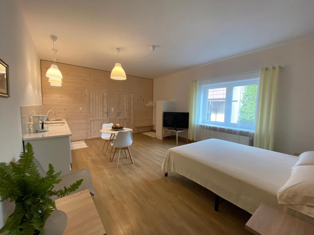 Mily Apartament Ustrzyki Dolne Exterior foto